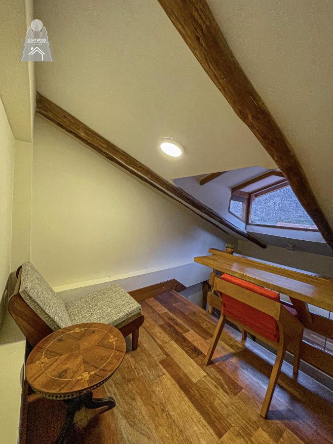 Hôtel Light Wood à Calca Extérieur photo